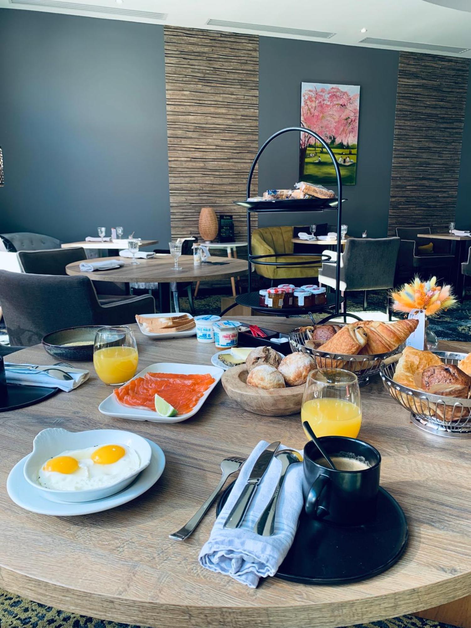 Boutervilliers Hotel & Restaurant La Maison Des Bles מראה חיצוני תמונה